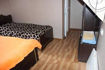Фото номера Бюджетный двухместный номер с 2 отдельными кроватями Отель Hotel Didebuli+ г. Khoni 2